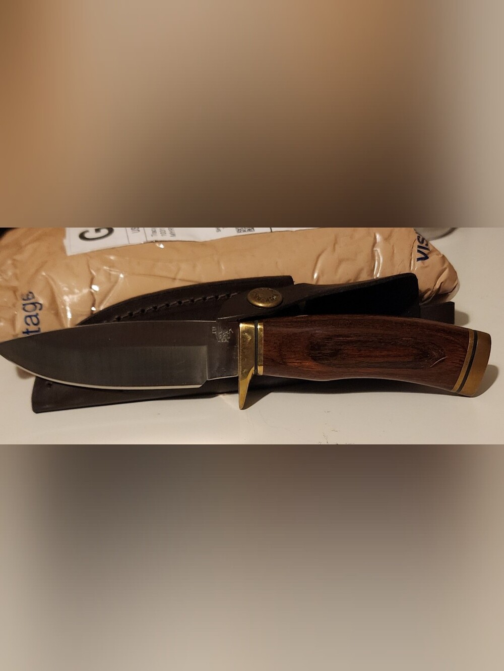 Buck 192 Vanguard Fixed Blade Hunting Knife with Leather Sheath
